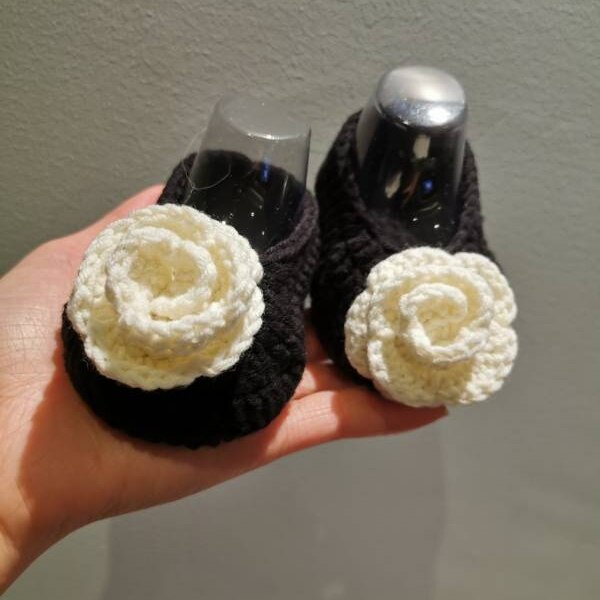 Xiaoxiangfengshan Camellia early spring children's hand woven shoes walking shoes