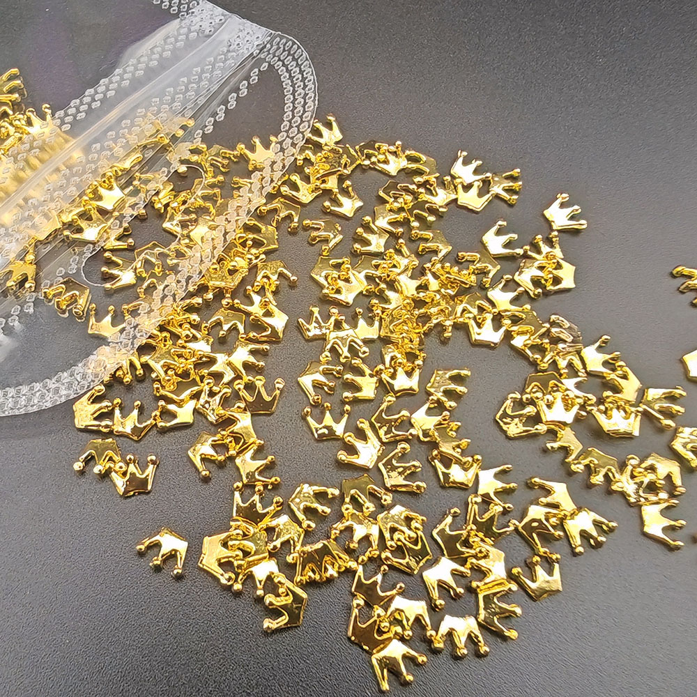 10 Uds. De dijes de corona de cristal de Metal para uñas, diamantes de imitación dorados y plateados brillantes, exquisitos dijes de corona de aleación 3D, decoraciones para manicura: Marfíl