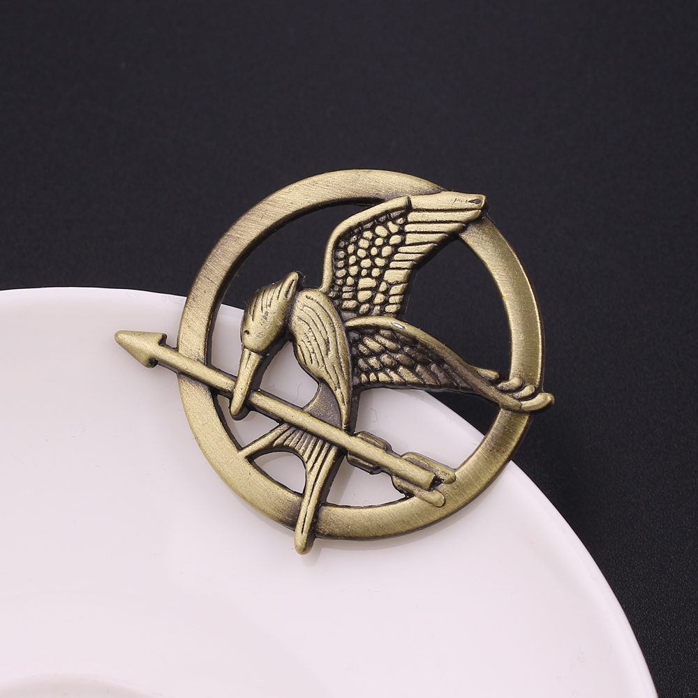 The Hunger Games Metal Brooch Jewelry Accessories Circular Shape Vintage Punk Style Mockingjay Badge Lapel Pins for Women