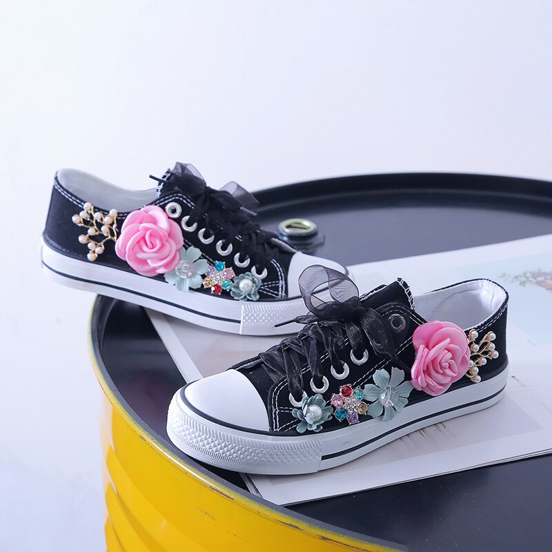 Femmes baskets été toile chaussures blanc ruban sangle coudre fleurs colorées perle diamant ruban à semelles épaisses plat W31-25