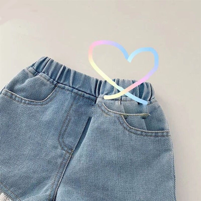 2022 estate nuovi bambini coreani carino dolce e confortevole pantaloncini di jeans morbidi pantaloncini di pizzo