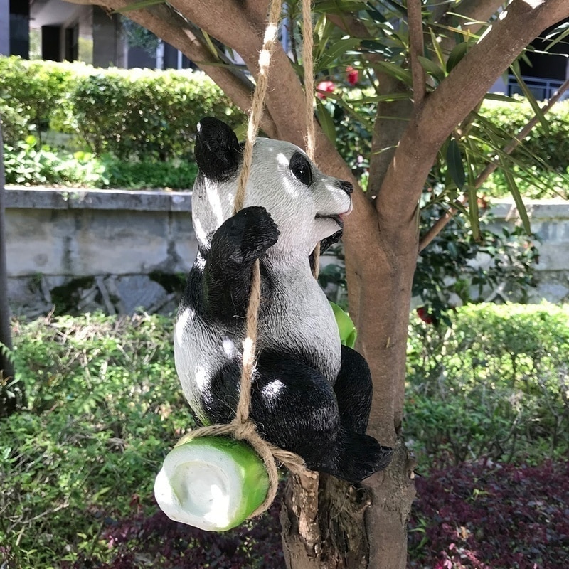 Statue de Panda en bambou noir et blanc mignon sur la balançoire créative, décoration d'extérieur pour la maison et le jardin