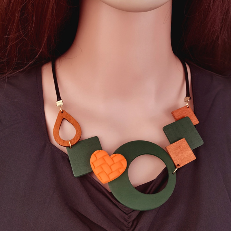 Colgante de madera geométrico, collar étnico con pechera para mujer, collares largos hechos a mano, joyería Vintage: Rojo-marrón