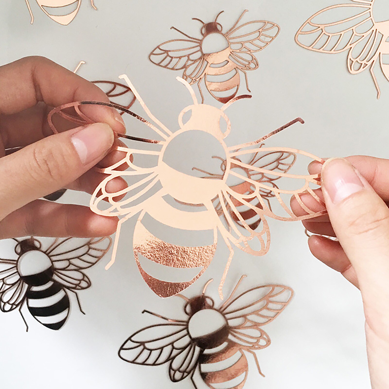 12Pcs Hollow Bee Muurstickers Woondecoratie Feestelijke Party Arrangement Karton Woondecoratie Venster Decals Home Decor