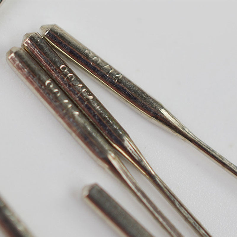 Agujas para máquina de coser, agujas de acero dorado n. ° 14 para Singer, costura duradera para el hogar, accesorios para herramientas de costura de alto grado, 10 Uds.