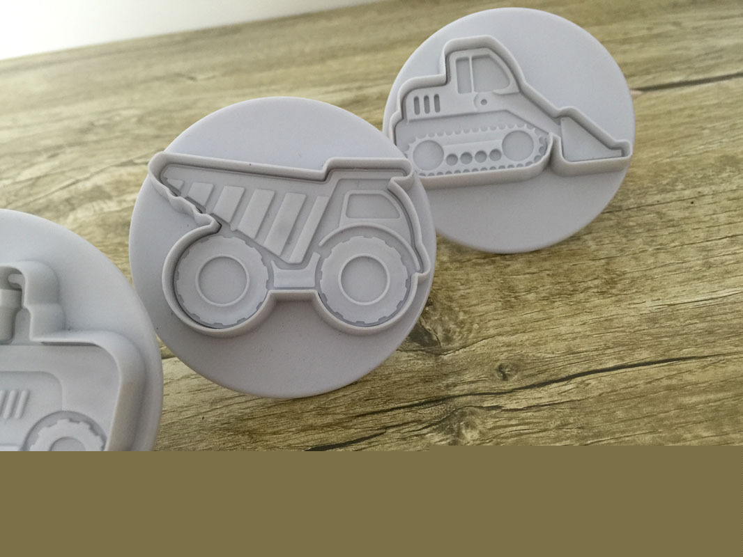 4Pcs/Set Cake Cookie Plunger Cutters Fondant Cake Molds Vehicles Theme (Trucks,Tractor,Forklift) Cake Decorating Baking Tools