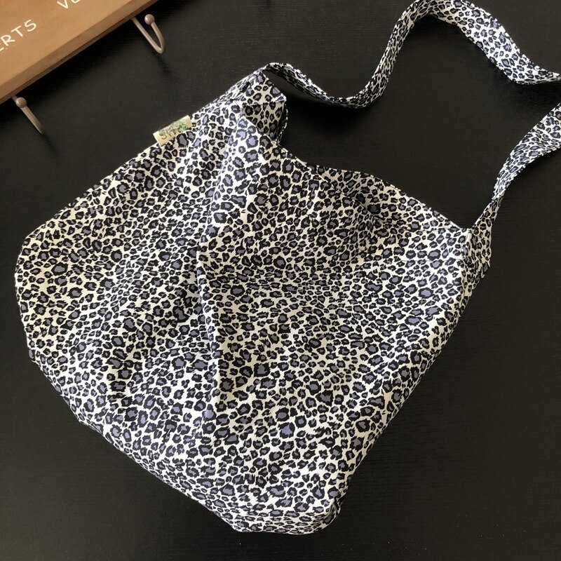 Grote Capaciteit Vrouwen Eco Herbruikbare Boodschappentas Luipaard Patroon Dames Canvas Schoudertassen Student Meisjes School Tote Handtassen: gray leopard