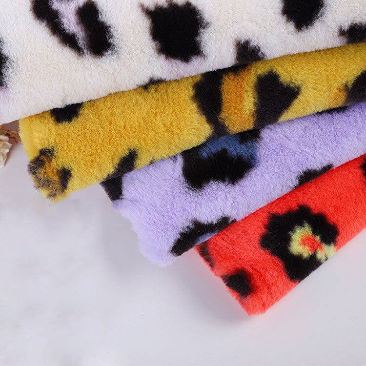 Polyester kanin plys stof trykt leopard print plys stof tøj legetøj flannel hjemme tekstil børnetøj stof