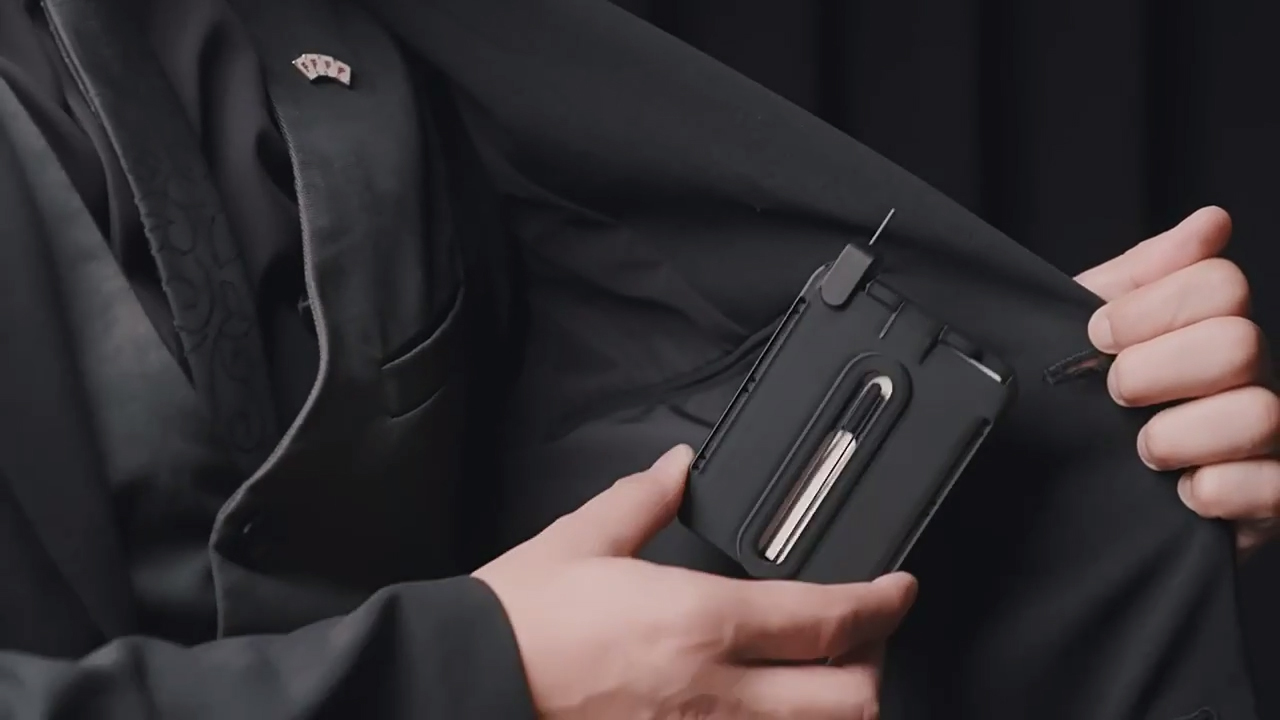 Espulsore di carte di manipolazione Trucchi magici Porta carte discreto Produzione di carte svanendo Magia Puntelli Illusioni sceniche Espedienti