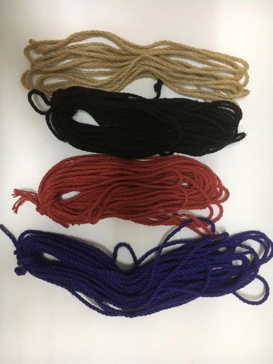 1m veel 6mm jute touw met blauw rood zwart ruwe kleuren voor DIY huisdier Krassen