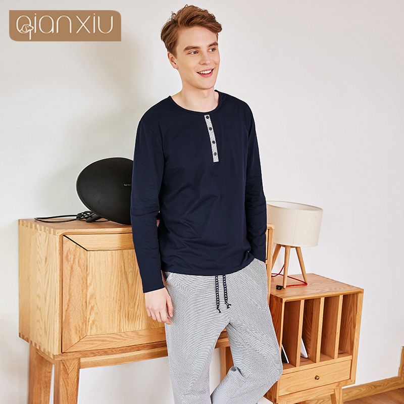 Vêtements De Nuit - Des Fils Et Des Nuits