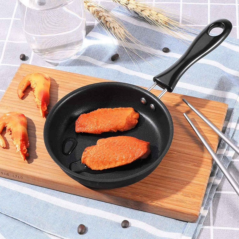 Mini Frying Pan for Roasting Mini Egg Pan Non-Stick Frying Pan Frying Pan 12cm for Breakfast Egg for Kitchen Cooking