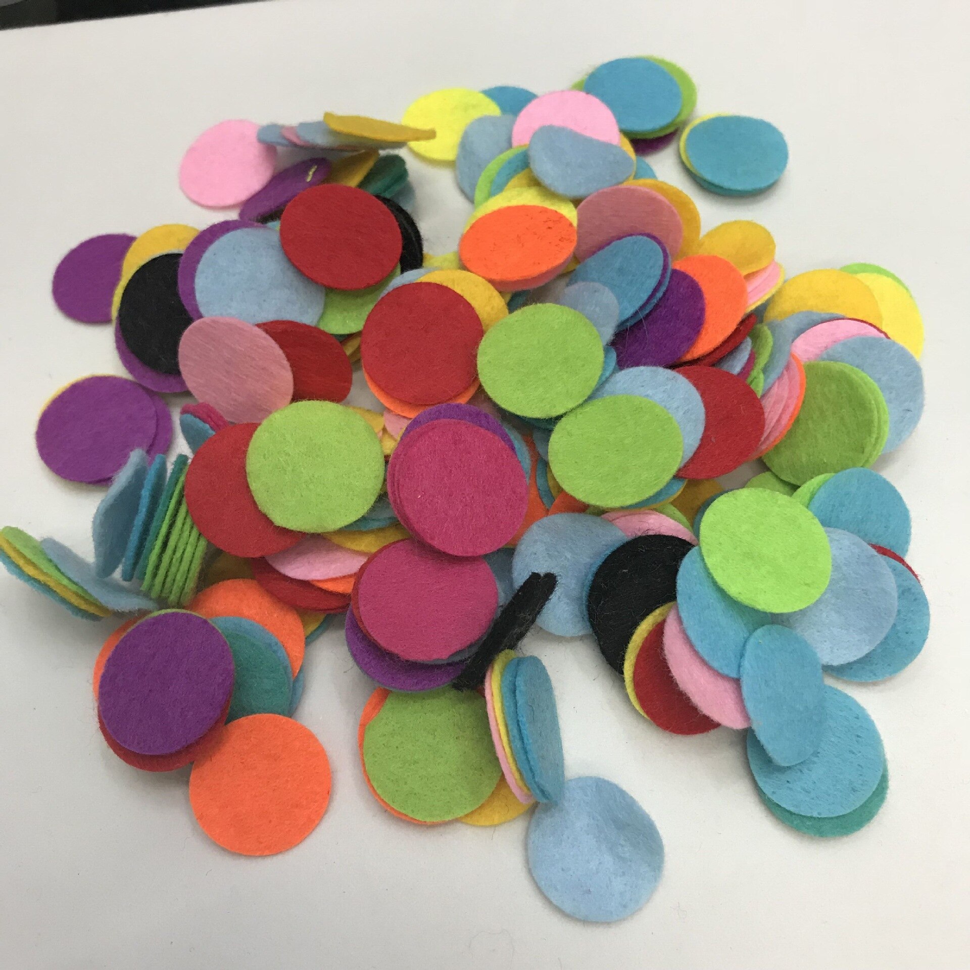 100PCS/Lot 2cm star round flower heart non-woven shape kindergarten crafts material DIY toys sewing kit fabric arts OEM: 100PCS  2cm round