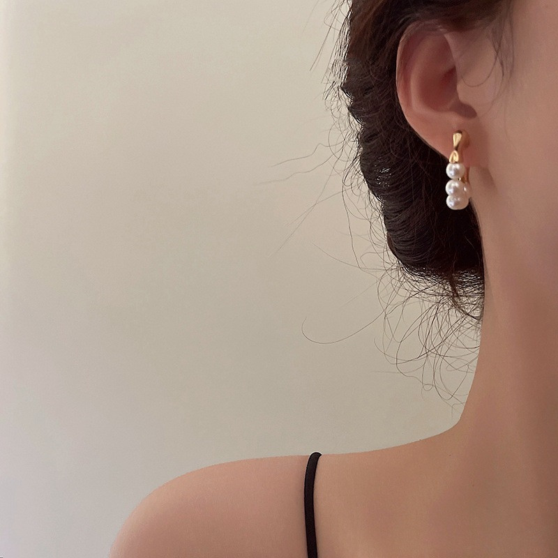 YANGLIUJIA Pendientes de perlas de metal Estilo europeo y americano Pendientes de tuerca de con personalidad Accesorios de boda de viaje para chica