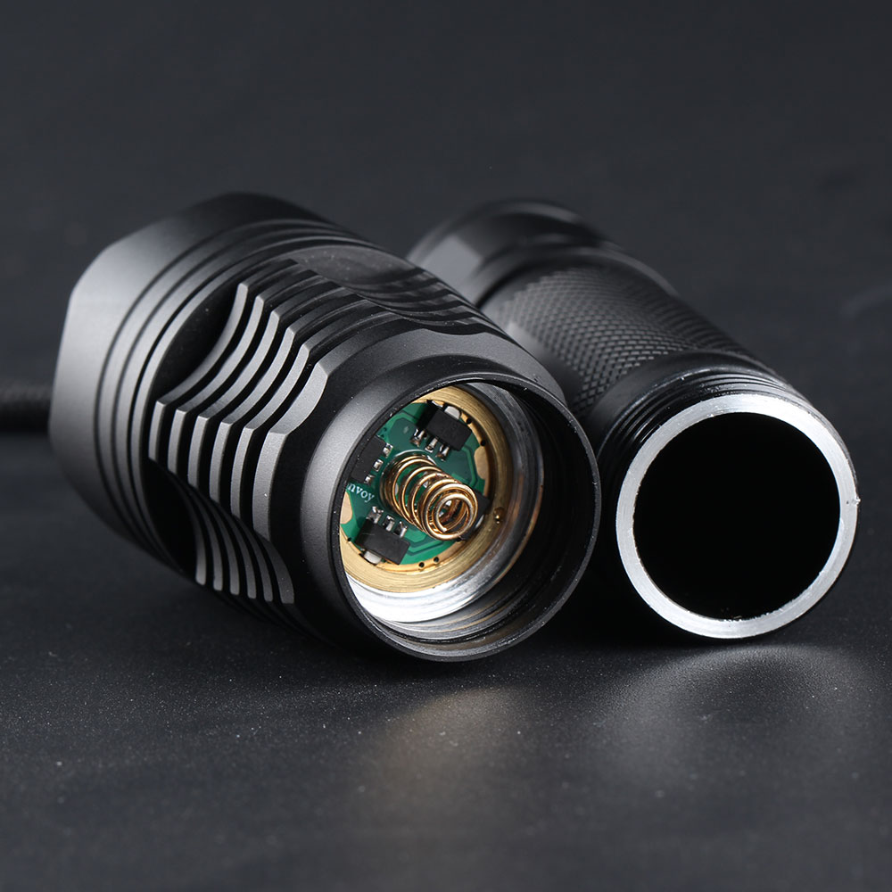 Convoy M1 Cree XPL HI LED, DTP plate, 7135*8 biscotti, smooth reflector