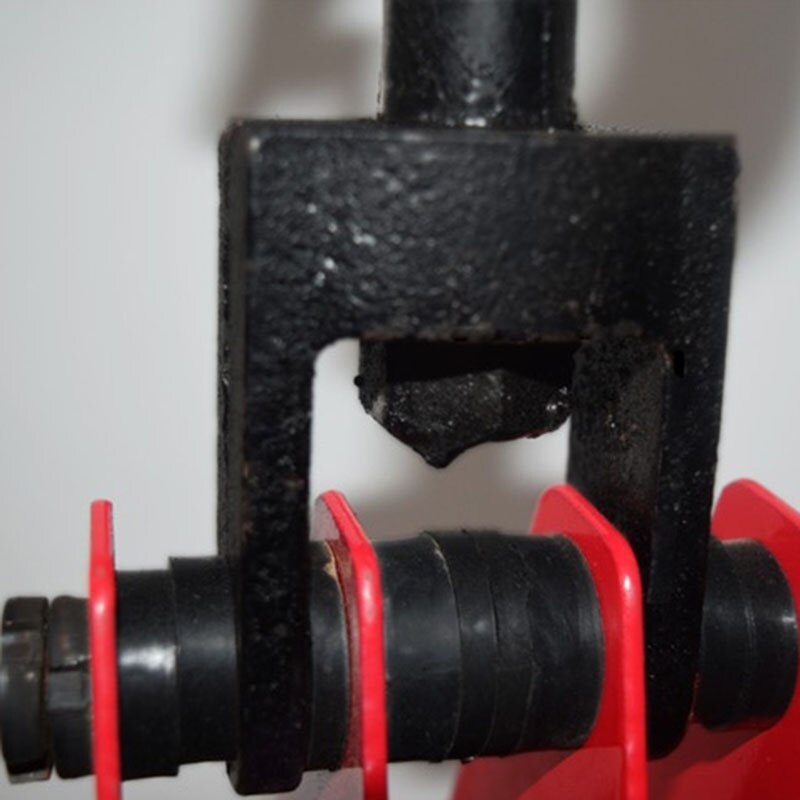 Hoist with pulley vertical lifting