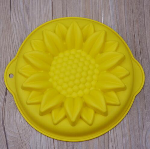 Large Spiral Shape Food Grade Silicone Bundt Cake Mold Pan 3d Fluted Cake Mould Form Bread Bakery Baking Tools Bakeware: 2