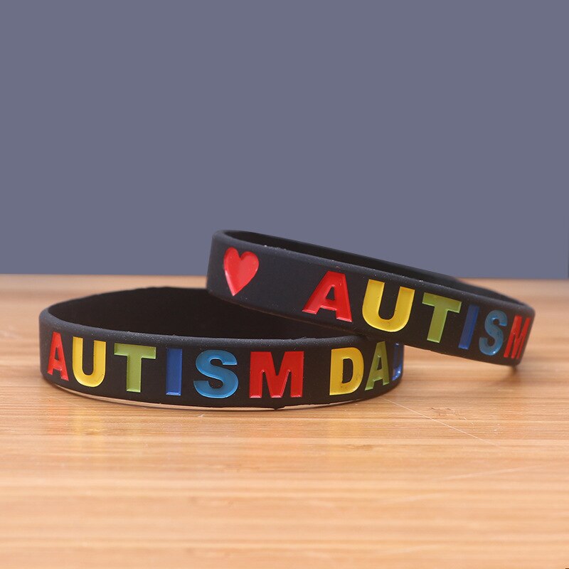 PBR157(1), "Autism Dad and Mom" Print Black/White Puzzle Pieces Ribbon Autism Awareness Wristband Silicone Rubber Bracelets