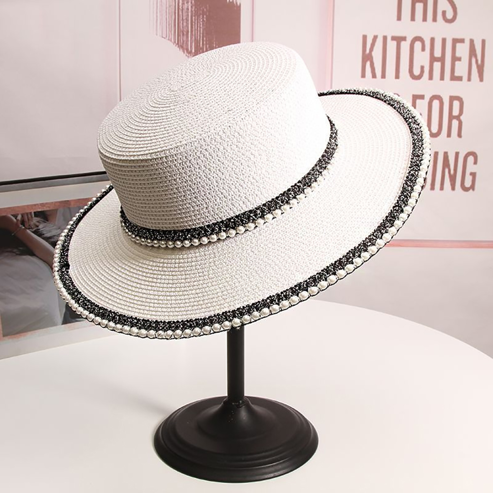 Sombrero panamá de paja con cadena de perlas de verano para mujer, gorra plana Anti-UV de ala ancha para el sol, accesorio de playa para niña Chapeu Girl Topee
