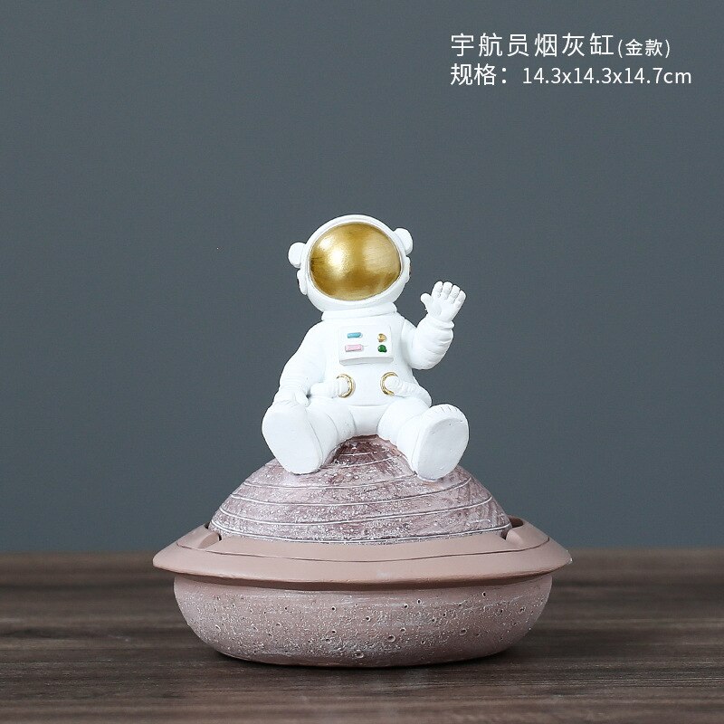 Astronaut Pen Houder Boek Stand Decoratie Veranda Opslag Woonaccessoires Woonkamer Hars Ambachten: Ashtray (gold)