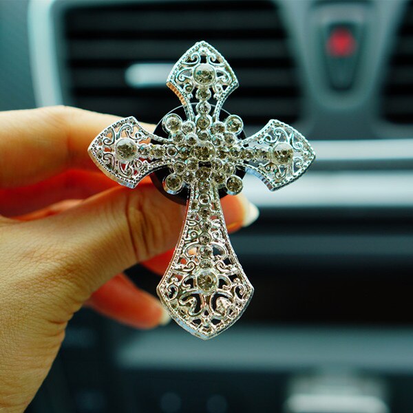 Jesus Crucifix Cross Air Freshener Clip Car Perfume Decoration Air Conditioner Outlet Car-styling Auto Accessories Fragrance: Silver