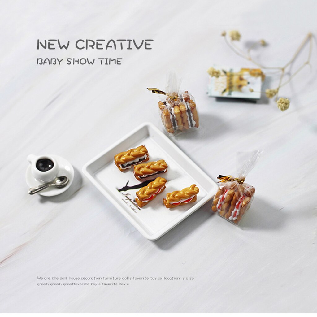 4x Poppenhuis Hars Gesimuleerde Cookies Model, 1:12 Miniatuur Voedsel Decor Biscuit Ornament Keuken Accessoire