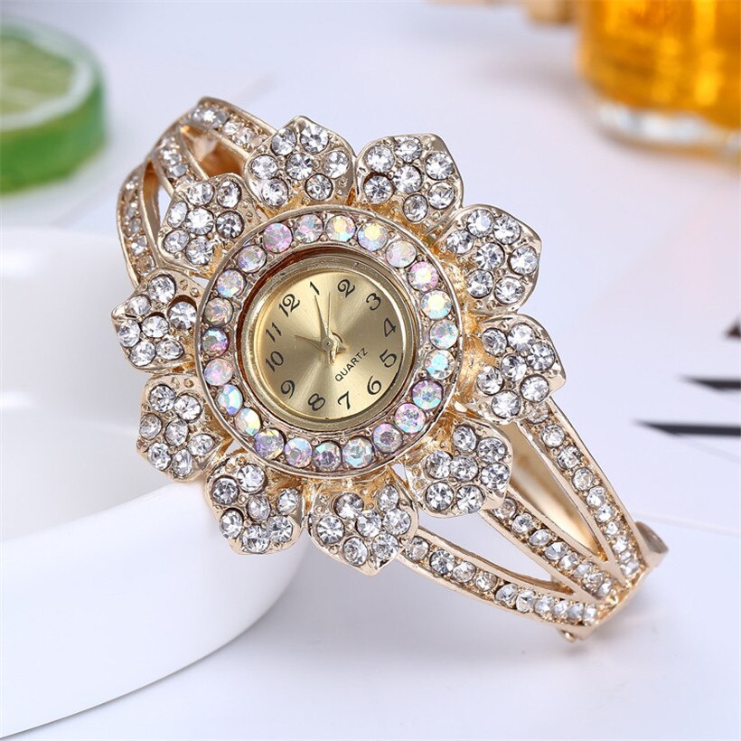 Luxe Vrouwen Armband Horloge Jurk Horloge Lady Gold Rhinestone Quartz Horloges Armband Horloge Vrouwen Klok