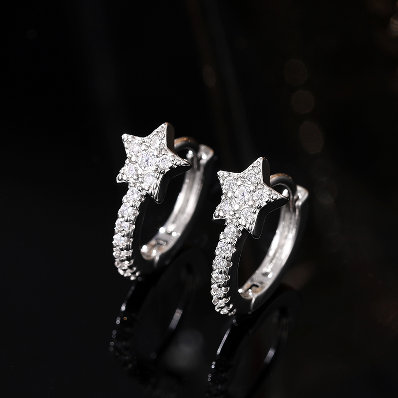 Huitan moda estrela hoop brincos com deslumbrante cz simples elegante acessórios de orelha para mulheres cor prata requintado meninas jóias