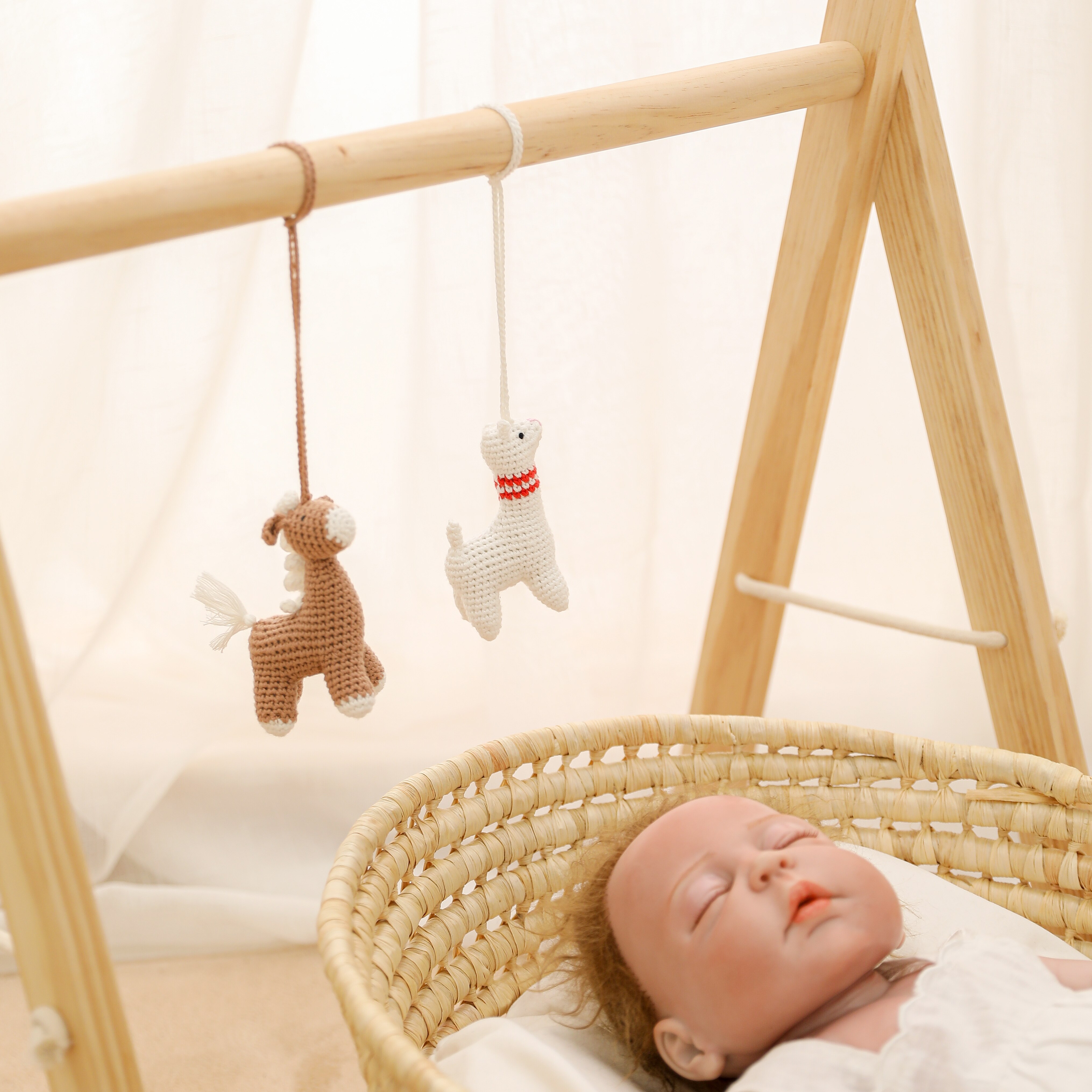 2 Pcs Solid Wood Fitness Rack Pendant Baby Play Gym Wood Bed Bell Crochet Alpaca Pendant Infants Baby Gym Toy Hanging Ornaments
