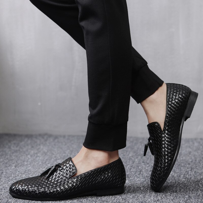 Primavera y otoño zapatos trenzados para Hombre Zapatos de borla británica solo Comercio exterior zapatos de cuero de mayor tamaño