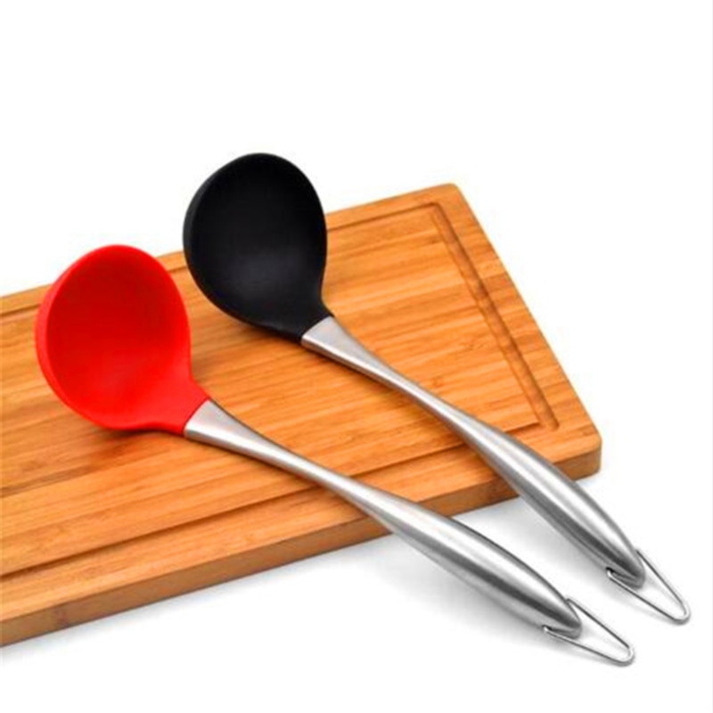 Non-stick silikone slevsuppe ske buet håndtag ubrydelig stor rund scoop til middag køkken spisestue bordservice