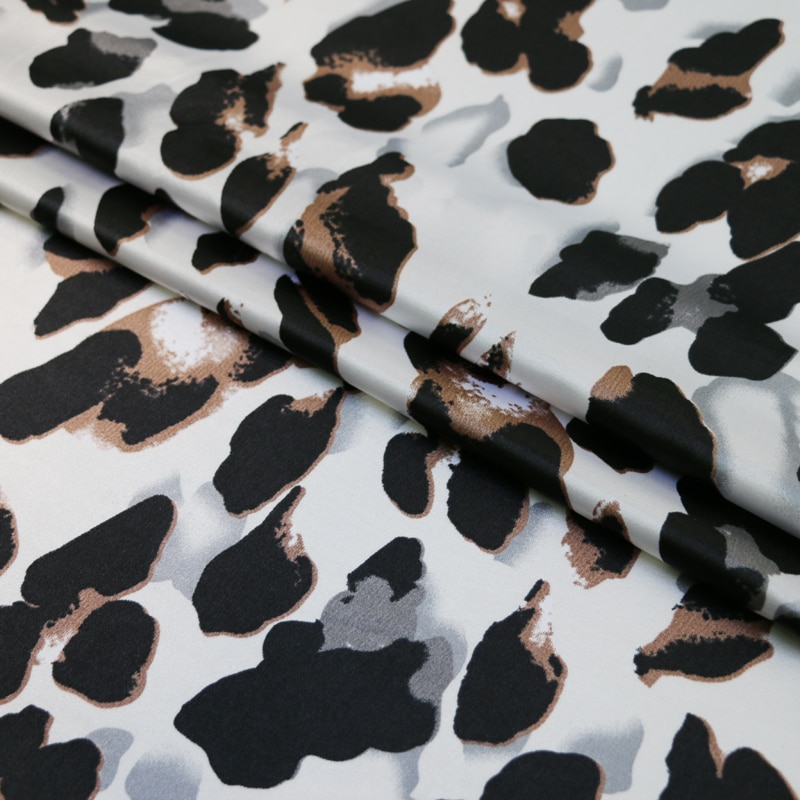 100cm*148cm blanke ko mønster satin stof foring tørklæder børnelegetøj materiale boligtekstil