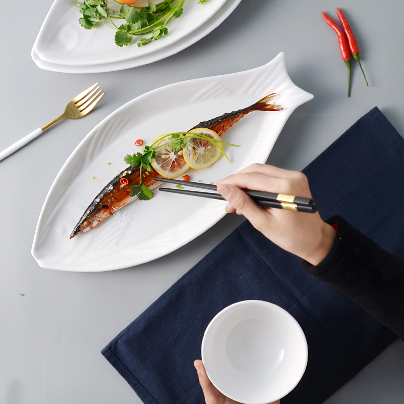 Pure white ceramic fish plate, fish-shaped plate, deep dish, household large dish plate, fish plate, tableware, restaurant, Japa