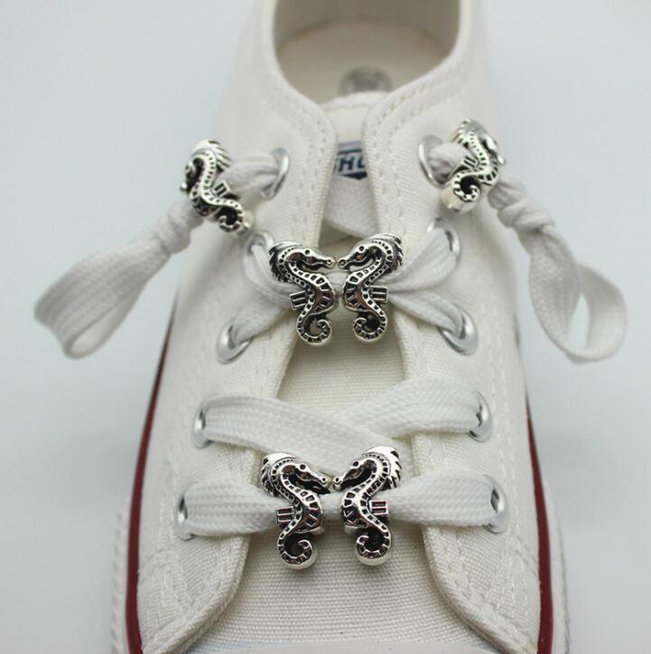 Lot de 12 pièces de chaussures antiques argentées en métal marine décorations de prix bon marché