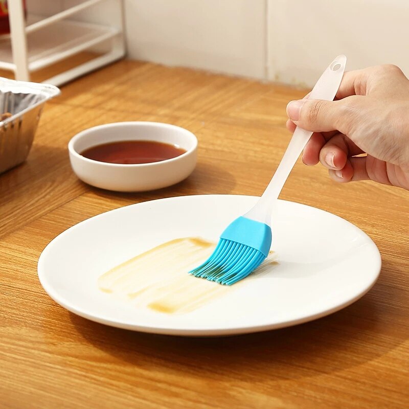 Silicone Brush Kitchen Baking Tool Barbecue Oil Brush Cake Grease Silicone Brush Removable Silicone Soft Brush