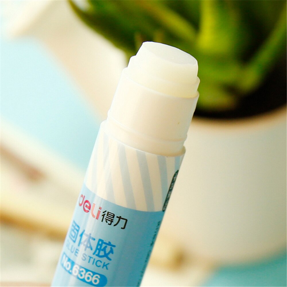 1 pcs / Glue Stick Student High Viscosity Stick Paper Sticker Stationery Office Supplies 8.3 cm x 2 cm