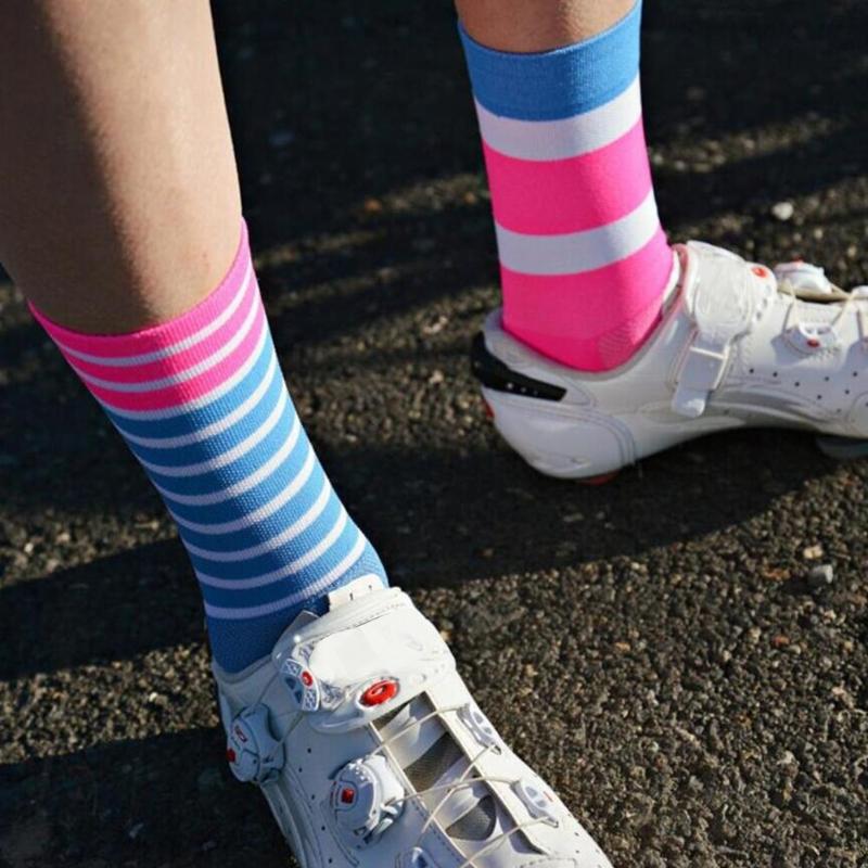 Slidstærke sportsokker anti-skrid cykling fodbold trykning kvinder mænd cykel kalv længde sokker cykler basketball