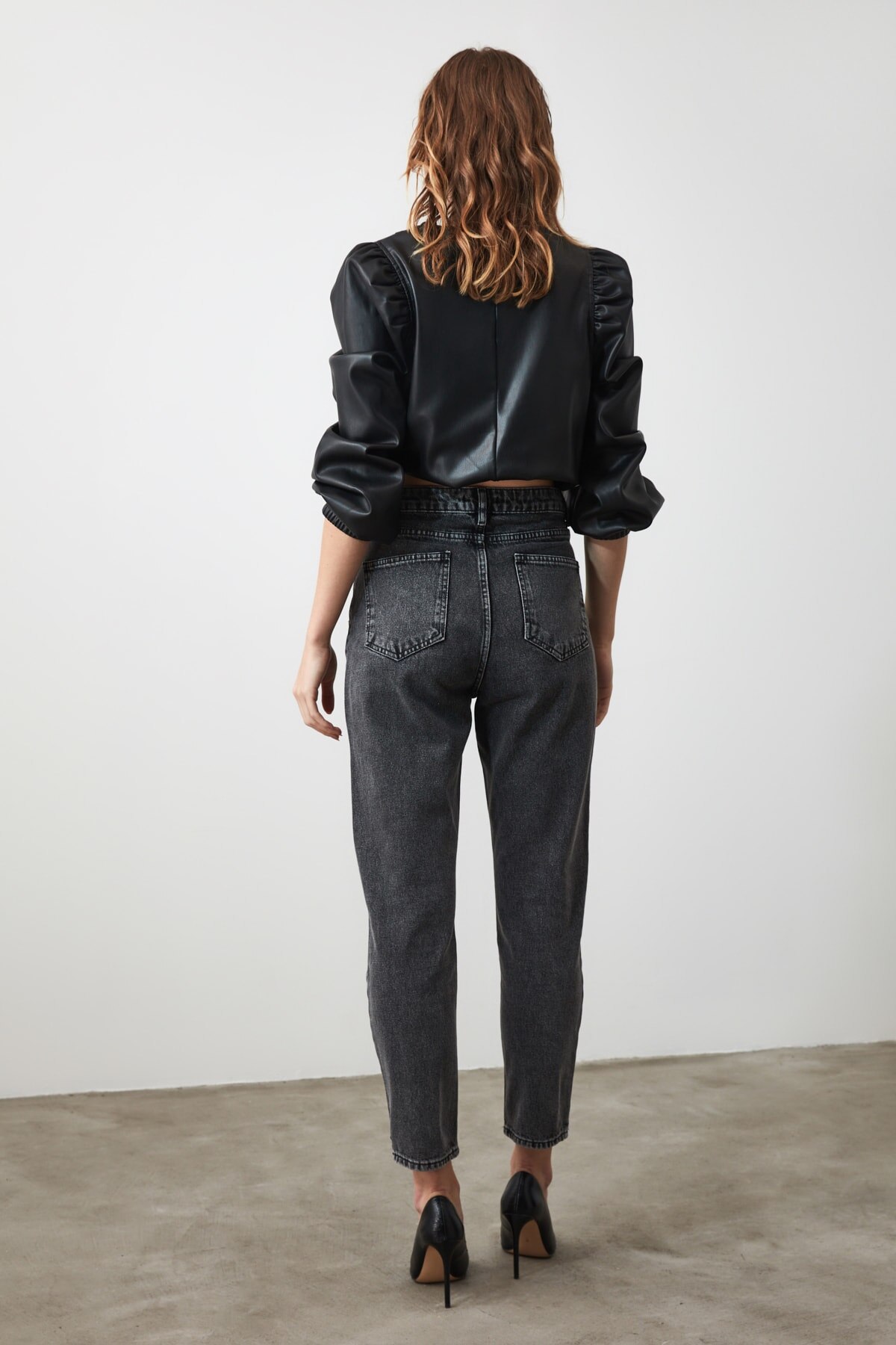 Trendyol High Bel Mom Jeans TWOSS20JE0021