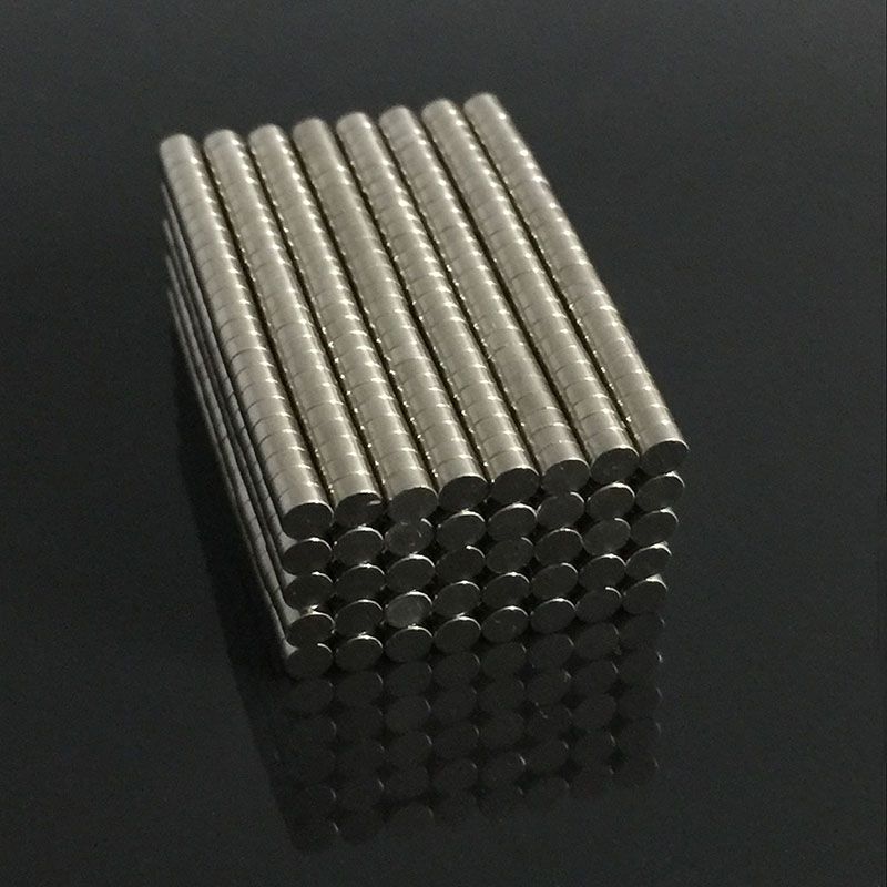 100 pcs Neodymium N35 Dia 3mm X 1.5mm Sterke Magneten Tiny Disc NdFeB Rare Earth Voor Ambachten Modellen koelkast Steken