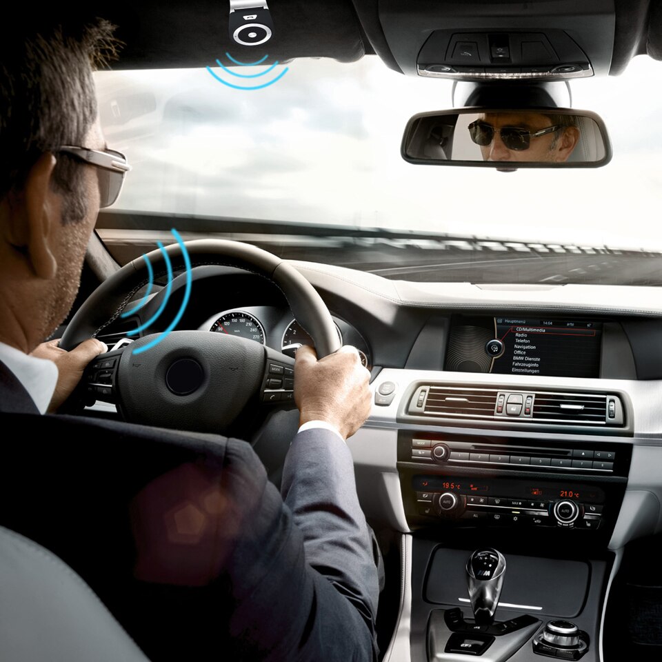 Wireless Bluetooth Handsfree Car Kit Speaker Speakerphone Bluetooth 4.1 EDR Music Receiver + Car Charger for Phone