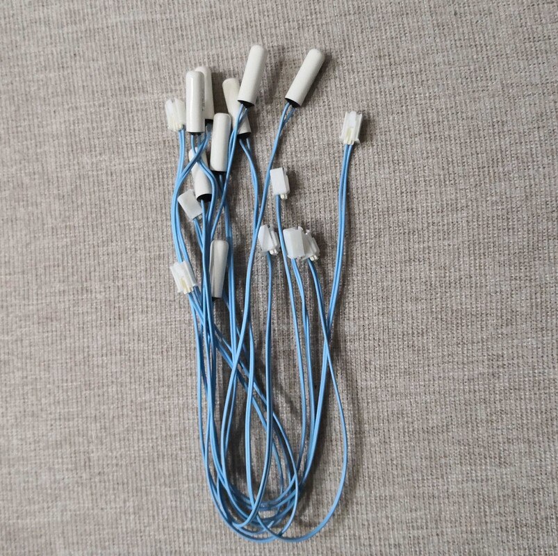 1pcs for Toshiba refrigerator defrosting safety sensor: blue