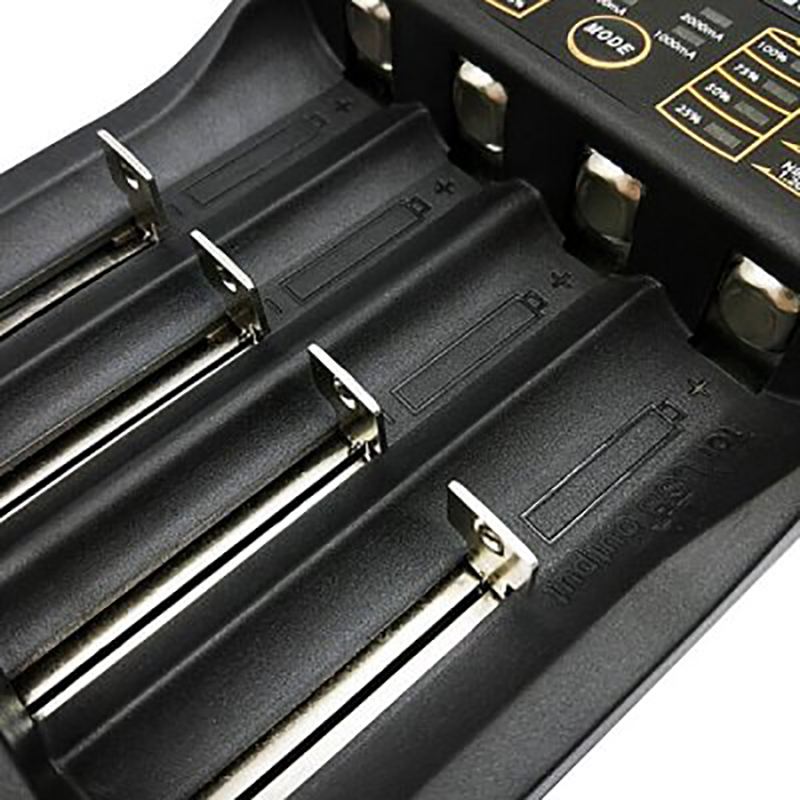 Liitokala Lii-402 Micro USB DC 5V 2A 4Slots 18650/26650/16340/14500 Battery Charger lithium NiMH battery for 3.7V AA AAA SC