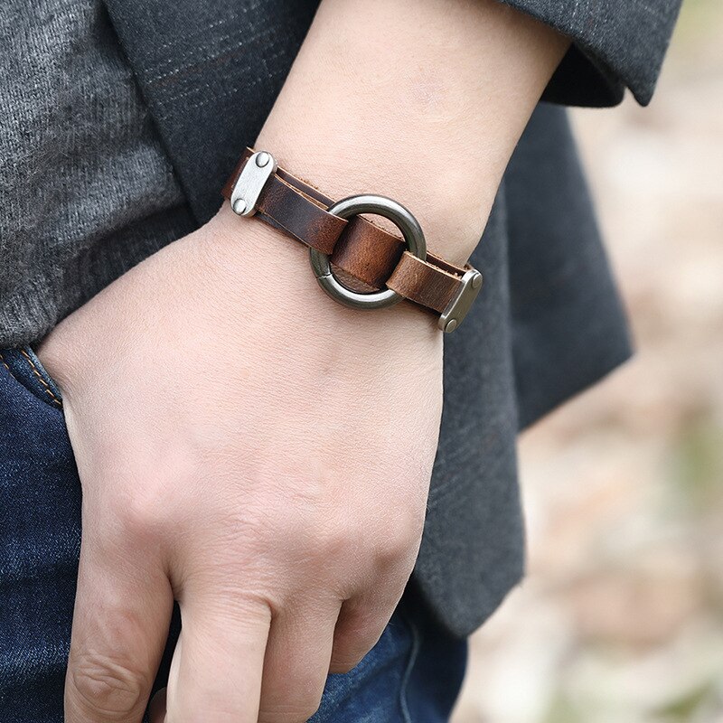 Nouveaux Bracelets en cuir pour hommes et femmes, breloques enroulées en cercle métallique, multicouches tressées, bijoux ajustables: A