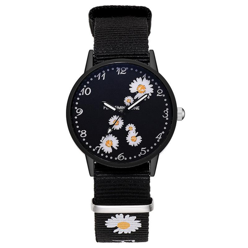 Kleine Daisy Armbanduhr Frauen Nylon Strap Kleid Quarzuhr Einfache Wilden Freundinnen Paar Uhr Geburtstag Frauen: c