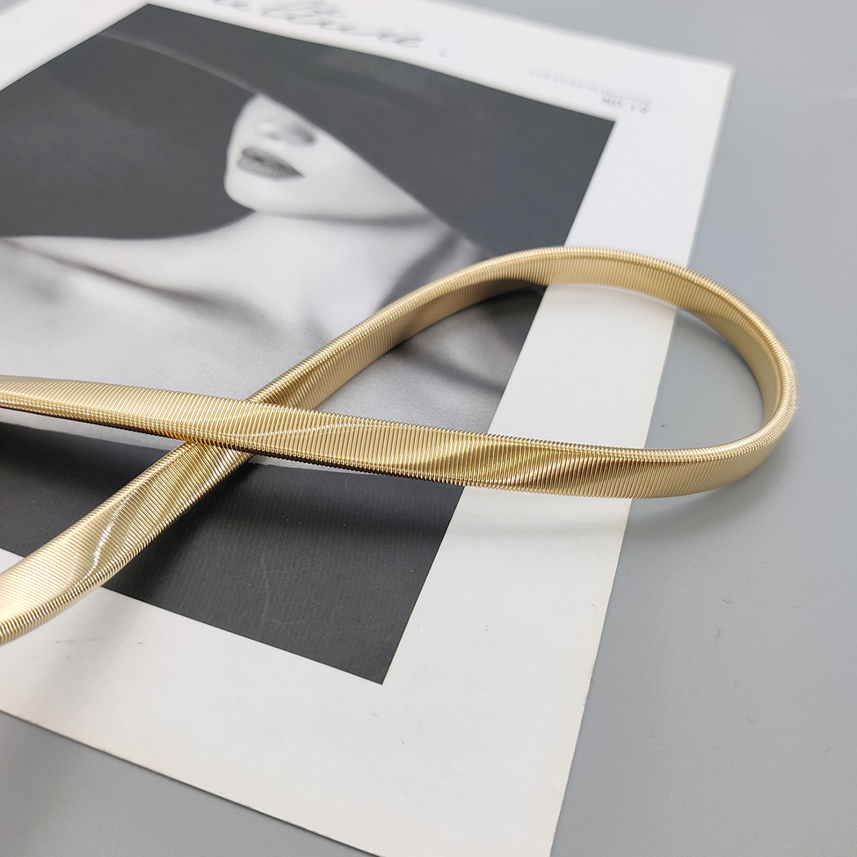 Elastische gouden kettingriem voor dames, punkstijl ,  y2k zilveren metalen strass-riemen voor vrouwen, luxe gouden tailleband