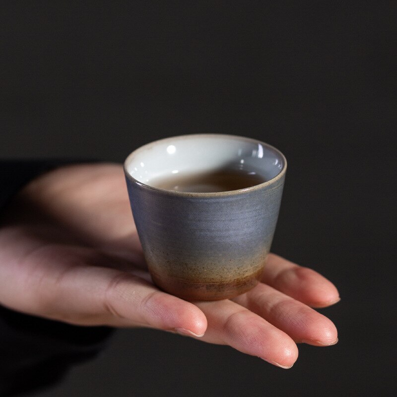Taza pequeña de cerámica horneada en horno simple, cerámica gruesa, número pequeño, taza de té, 6 piezas, estilo retro genial, taza de té de cerámica con sombrero de bambú.: Taza de té a