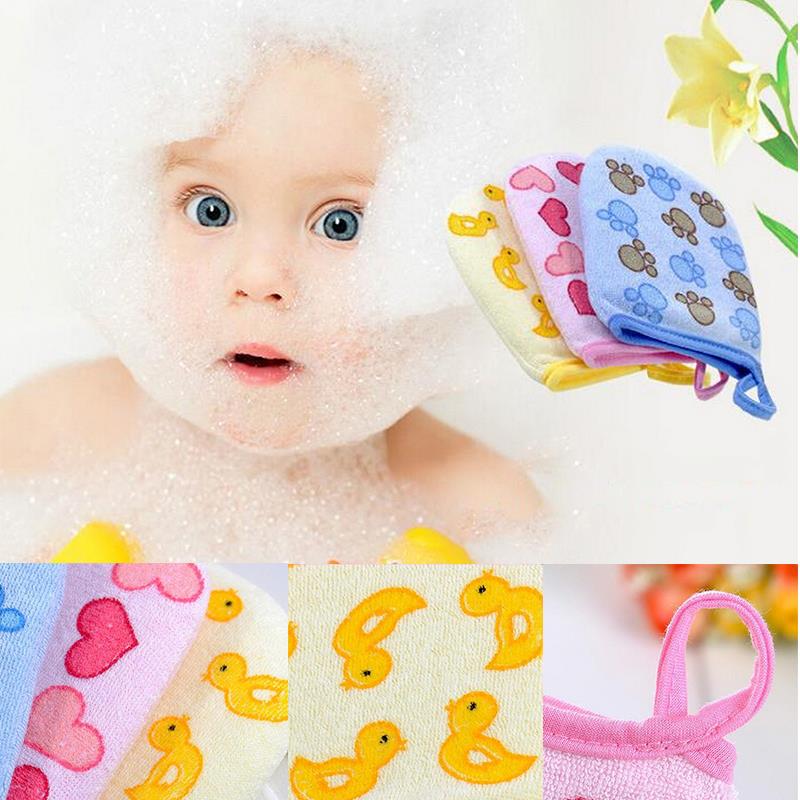 1PC Baby Kid Infant Cartoon Zachte Baden Badkamer Mitt Handschoen Schuim Wrijven Douche Spons Exfoliërende Wassen Doek Handdoek 3 kleuren