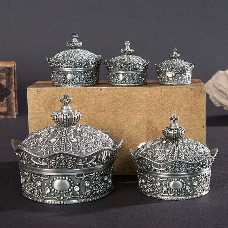 Caja de joyería de Metal con forma de corona, arte de decoración Vintage para el hogar, flor Rosa tallada, organizador de cuentas, almacenamiento de , 4 tamaños