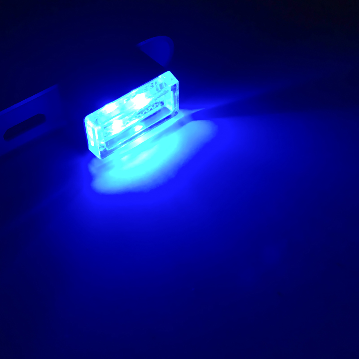 Luz LED de ambiente USB para coche, Mini lámpara LED romántica, estilo Interior de coche, luz ambiental decorativa, Universal, blanco, rojo y azul: 4300 K blanco amarillo
