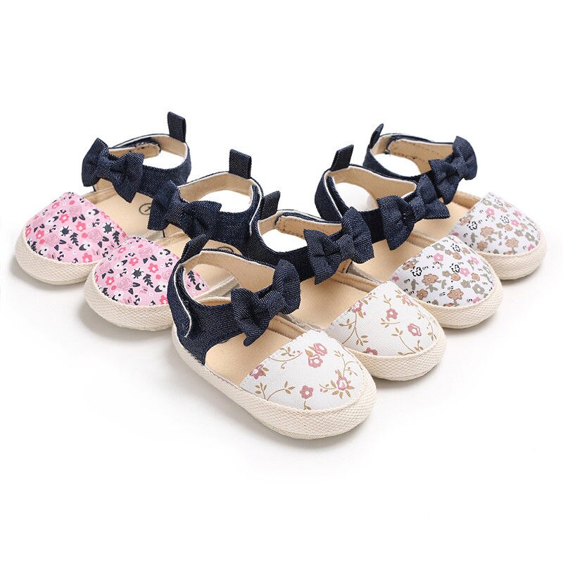 Sommer søde småbørn børn baby pige bowknot blomstermotiver sandaler sko bomuld flad med hæl krog sko 3 stil outfit 0-18m